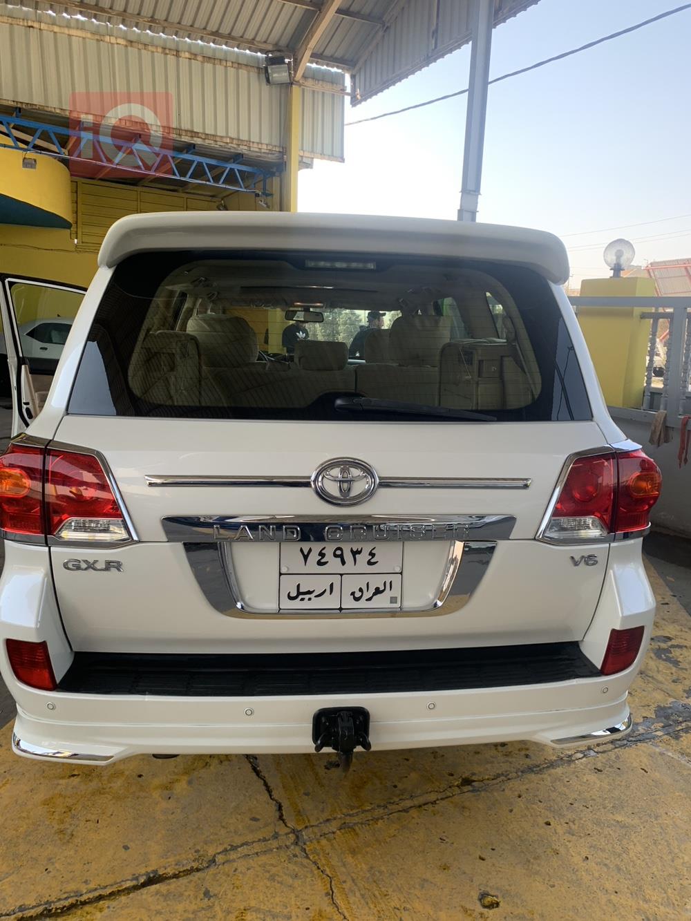 Toyota Land Cruiser